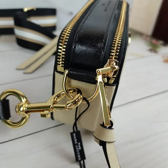 Marc Jacobs Cream Crossbody Bag - Picture 6 of 10